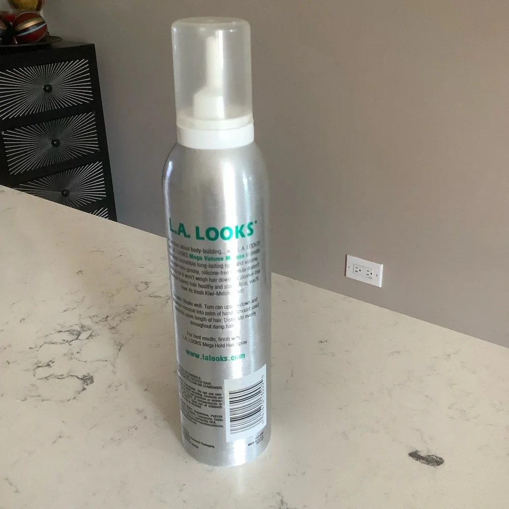L.A Looks mega volume mousse for hair 7 oz alcohol-free long lasting